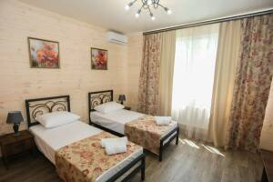 Изображение Изображение: Четырёхместный номер с балконом (10) #1 #6