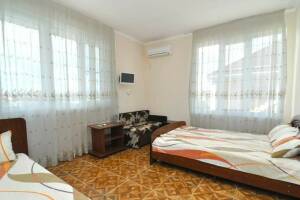 Изображение Изображение: 4-х местный «Стандарт» с балконом #1 #5