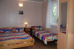 Изображение Изображение: 3-х местный номер (1 этаж) #1 #2