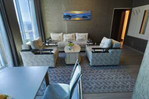 Изображение Изображение: Трехкомн. апартаменты с гостиной и видом на улицу #1 #9