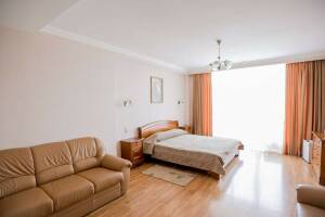 Изображение Изображение: Номер Полулюкс #1 #3