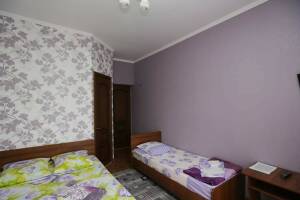 Изображение Изображение: 3-х местный номер с балконом #1 #5