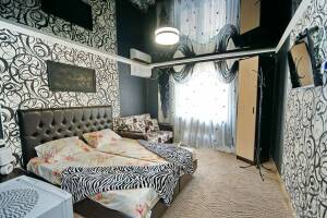 Изображение Изображение: 3-х местный «Люкс Черный» #1 #3