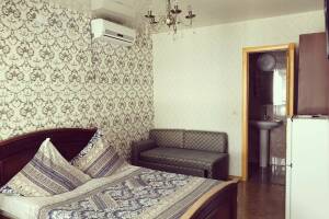 Изображение Изображение: 3-х местный номер с удобствами #1 #2