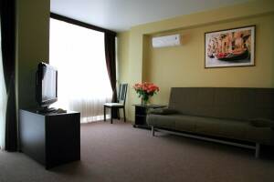 Изображение Изображение: 2-х комнатный «Люкс» с балконом и кухней #1 #4