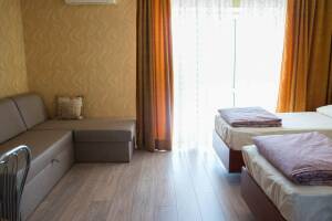 Изображение Изображение: Стандарт улучшенный с мини кухней и балконом #1 #3