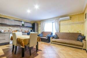 Изображение Изображение: 6-ти местные 2-х комнатные «Апартаменты» #1 #8