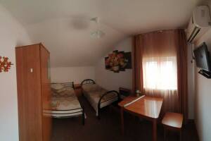 Изображение Изображение: 3хместный, душ и туалет на этаже #1 #10