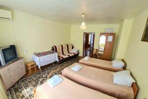 Изображение Изображение: 3-х местный номер № 4 (2 эллинг 4 этаж) #1 #8