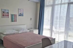 Изображение Изображение: Студия с кухней и балконом на 2−4 человека #1 #6