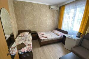 Изображение Изображение: 3-х местный с доп. креслом номер с удобствами № 4 #1 #3