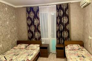 Изображение Изображение: 4-х местный номер № 3, студия с кухней #1 #8