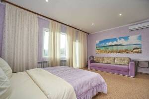 Изображение Изображение: №-8 Полулюкс, 2 этаж с видом на море #1 #8