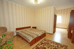 Изображение Изображение: Семейный четырехместный мансардный без балкона #1 #9