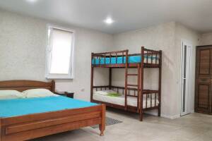 Изображение Изображение: Комната для проживания 4-х человек с верандой #1 #4