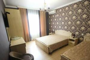 Изображение Изображение: Трехместный номер с удобствами #1 #2