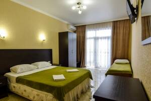 Изображение Изображение: Стандарт 4-х местный с отдельным входом #1 #8