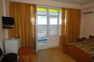 Изображение Изображение: Номер «Люкс» с балконом до 3-х человек #1 #1