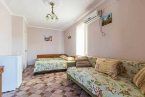 Изображение Изображение: Четырехместная комната «Комфорт» #1 #2