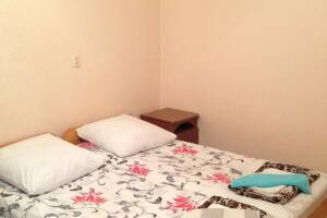 Изображение Изображение: 4-х местный номер (№ 1) #1 #2