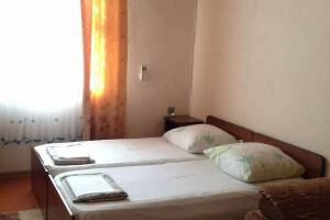 Изображение Изображение: 4-х местный номер (№ 3) #1 #4