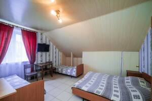 Изображение Изображение: 4-х местный номер «Стандарт» на мансарде #1 #7