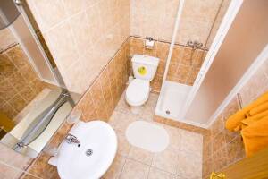 Изображение Изображение: Трех местный полу люкс в цокольном этаже #1 #5