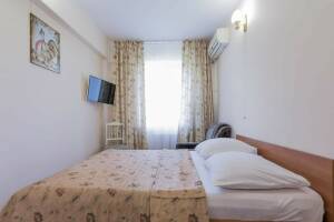 Изображение Изображение: 2-х комнатный номер с балконом #1 #7