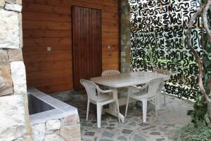 Изображение Изображение: Коттедж с отдельной кухней, сан. узлом и двориком #1 #6