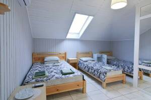 Изображение Изображение: 4-местный номер в мансарде (с внутренней лоджией) #1 #12