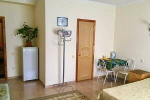 Изображение Изображение: «Акция», большой, с видом на море, 2 этаж #1 #2