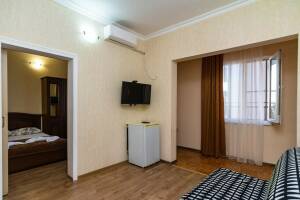 Изображение Изображение: Двухкомнатный «Семейный» с видом на море #1 #7