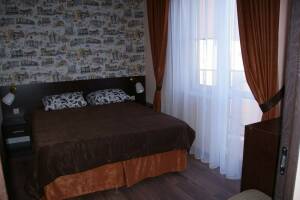 Изображение Изображение: Двухкомнатный 4-х местный номер, балкон во двор #1 #9