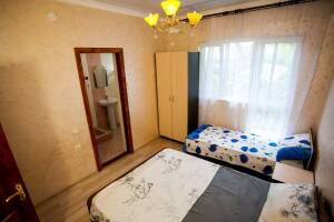 Изображение Изображение: 3-х местный номер с санузлом #1 #2