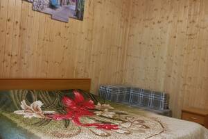 Изображение Изображение: Трёхместный номер с удобствами #1 #2