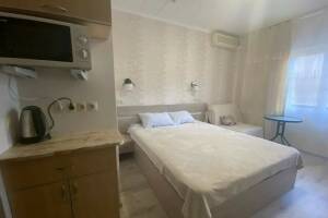 Изображение Изображение: Трехместный номер «Комфорт» #1 #4