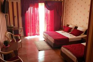 Изображение Изображение: 3-х местный номер с балконом #1 #2