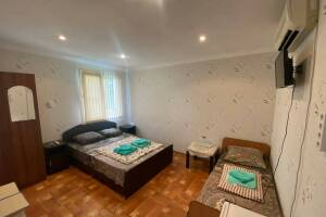 Изображение Изображение: Трехместный номер с видом на море #1 #2