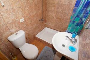 Изображение Изображение: Трехместная комната с удобствами «Стандарт» #1 #3