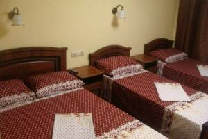 Изображение Изображение: Четырехместная комната с удобствами «Комфорт» #1 #6