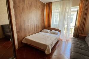 Изображение Изображение: 2-х местный номер с балконом #1 #3