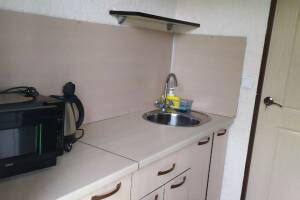 Изображение Изображение: 4-х местный номер «Стандарт» с кухней (1 этаж) #1 #2