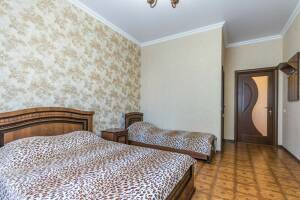 Изображение Изображение: Трехместный номер с удобствами #1 #3