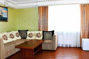 Изображение Изображение: 3-х комнатный «Семейный» номер 5−6 мест #1 #5