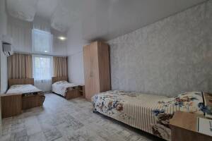 Изображение Изображение: Трехместная комната с кондиционером #1 #2