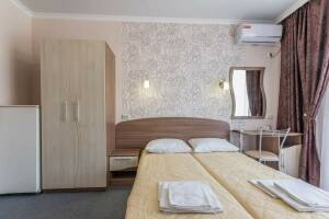 Изображение Изображение: 2х местная комната с двумя кроватями, с балконом #1 #4