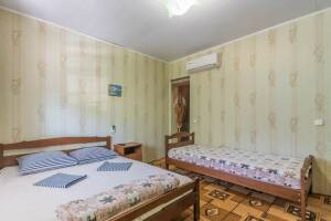 Изображение Изображение: 3-х местный номер «Люкс» #1 #2