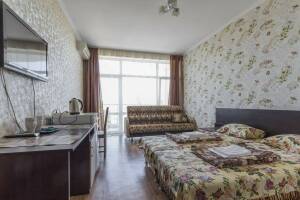 Изображение Изображение: 4-х местный номер «Люкс» #1 #3