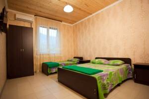 Изображение Изображение: 3-х местный номер с удобствами #1 #1