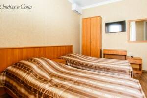 Изображение Изображение: 2−4х-местный Двухкомнатный Люкс (гостиная+спальня) #1 #2